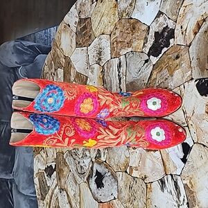 Turkish hand sewn boots size 8.5 floral